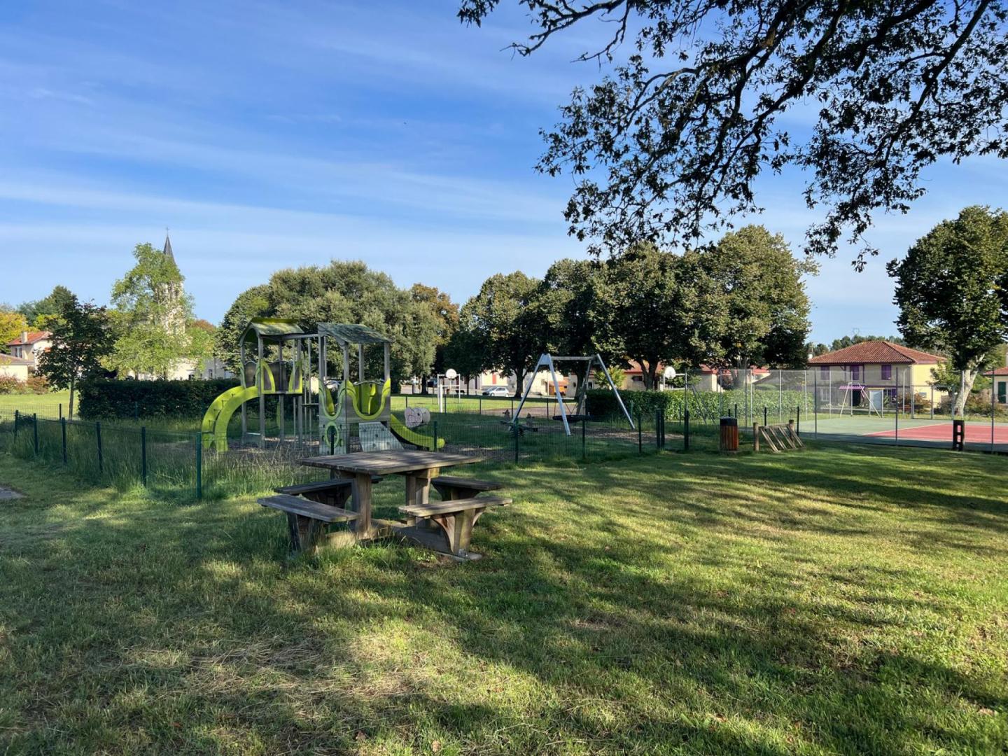 aire de jeux.jpg